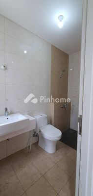 Rumah Dijual di Tangerang, Kota Tangerang, 3 KM, 4 KT, LT 175m², LB 200m² - 3