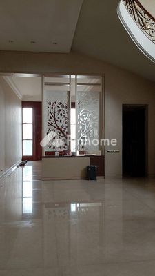 Rumah Dijual di Semarang Utara, Kota Semarang, 4 KM, 4 KT, LT 550m², LB 650m² - 3