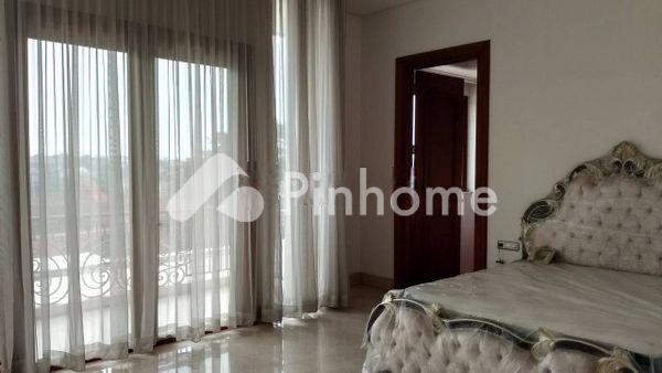 Rumah Dijual di Semarang Utara, Kota Semarang, 4 KM, 4 KT, LT 550m², LB 650m² - 9