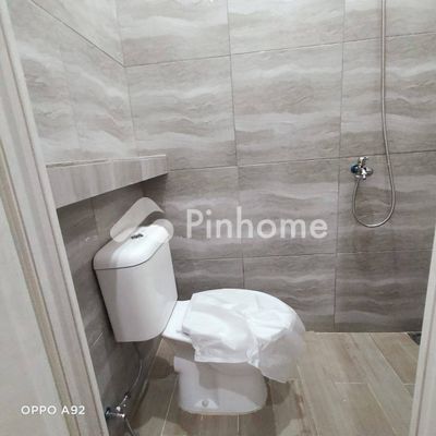 Rumah Dijual di Pulogadung (Pulo Gadung), Kota Jakarta Timur, 3 KM, 3 KT, LT 36m², LB 71m² - 5