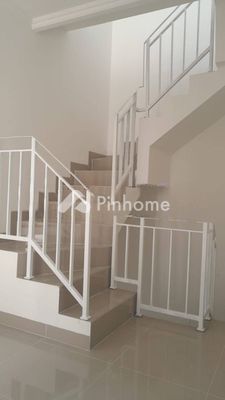 Rumah Dijual di Pulogadung (Pulo Gadung), Kota Jakarta Timur, 3 KM, 3 KT, LT 36m², LB 71m² - 3