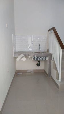 Rumah Dijual di Pulogadung (Pulo Gadung), Kota Jakarta Timur, 3 KM, 3 KT, LT 36m², LB 71m² - 7