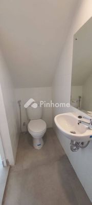 Sewa Rumah di Serpong, Kota Tangerang, 2 KM, 4 KT, LT 60m², LB 78m² - 6