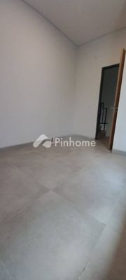 Sewa Rumah di Serpong, Kota Tangerang, 2 KM, 4 KT, LT 60m², LB 78m² - 7