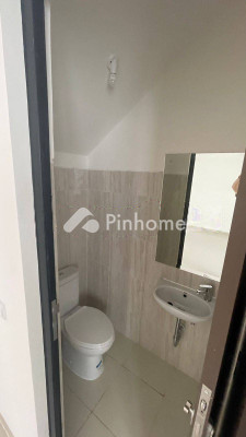 Rumah Dijual di Serpong, Kota Tangerang, 2 KM, 3 KT, LT 60m², LB 100m² - 7