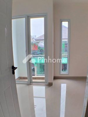 Rumah Dijual di Bandung Kulon, Kota Bandung, 3 KM, 3 KT, LT 61m², LB 86m² - 1