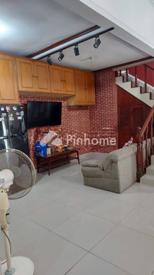 Rumah Dijual di Kebayoran Lama, Kota Jakarta Selatan, 1 KM, 3 KT, LT 294m², LB 280m²