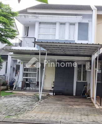 Rumah Dijual di Serpong, Kota Tangerang Selatan, 2 KM, 3 KT, LT 128m², LB 90m²