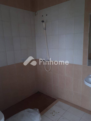 Rumah Dijual di Serpong, Kota Tangerang Selatan, 2 KM, 3 KT, LT 128m², LB 90m² - 2