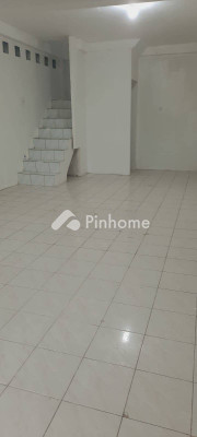 Ruko Dijual di Kembangan, Kota Jakarta Barat, 2 KM, LT 35m², LB 105m² - 2