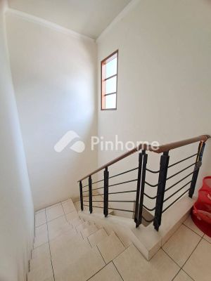 Rumah Dijual di Serpong, Kota Tangerang Selatan, 2 KM, 3 KT, LT 144m², LB 110m² - 2