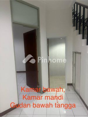 Sewa Rumah di Kelapa Gading, Kota Jakarta Utara, 3 KM, 4 KT, LT 187m², LB 200m² - 3