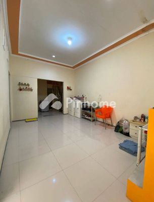 Rumah Dijual di Tambaksari, Kota Surabaya, 2 KM, 3 KT, LT 116m², LB 70m² - 2