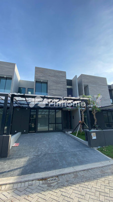 Rumah Dijual di Sambikerep, Kota Surabaya, 4 KM, 5 KT, LT 126m², LB 127m²
