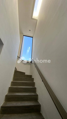 Rumah Dijual di Sambikerep, Kota Surabaya, 4 KM, 5 KT, LT 126m², LB 127m² - 8