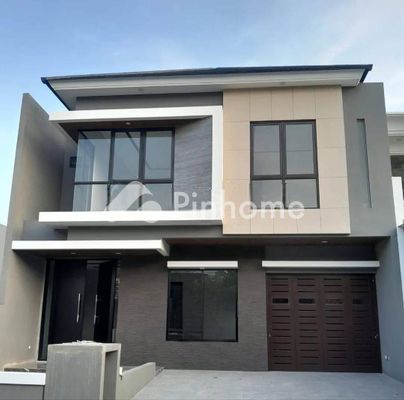 Rumah Dijual di Sambikerep, Kota Surabaya, 5 KM, 5 KT, LT 210m², LB 340m² - 3