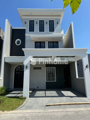Rumah Dijual di Sambikerep, Kota Surabaya, 6 KM, 5 KT, LT 153m², LB 153m²