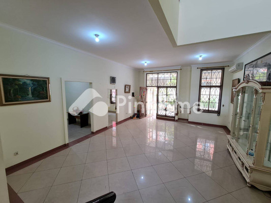 Rumah Dijual di Penjaringan, Kota Jakarta Utara, 3 KM, 4 KT, LT 230m², LB 260m² - 5