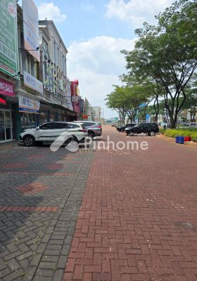 Sewa Ruko di Tangerang, Kota Tangerang, 3 KM, LT 86m², LB 220m² - 2