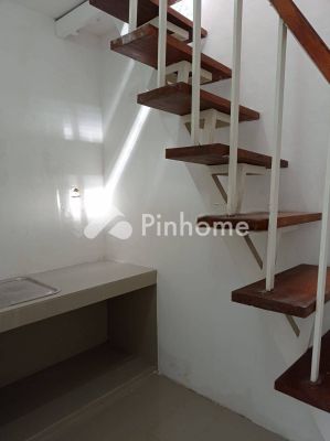Rumah Dijual di Rungkut, Kota Surabaya, 1 KM, 2 KT, LT 72m², LB 72m² - 1