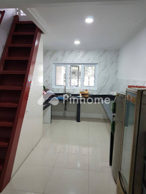 Rumah Dijual di Cengkareng, Kota Jakarta Barat, 2 KM, 3 KT, LT 160m², LB 175m² - 4