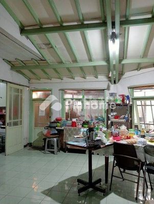 Rumah Dijual di Bandung Wetan, Kota Bandung, 3 KM, 6 KT, LT 189m², LB 210m² - 4