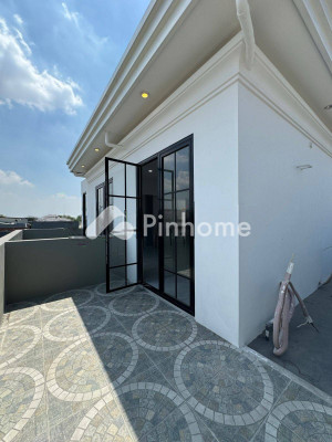 Rumah Dijual di Sambikerep, Kota Surabaya, 6 KM, 5 KT, LT 153m², LB 153m² - 2