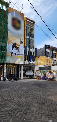 Ruko Dijual di Bandar Surabaya, Kab. Lampung Tengah, 4 KM, LT 191m², LB 323m²