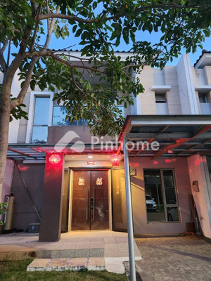 Rumah Dijual di Penjaringan, Kota Jakarta Utara, 2 KM, 3 KT, LT 120m², LB 155m²