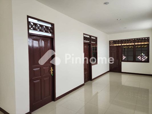 Ruko Dijual di Kuta, Kab. Badung, 4 KM, LT 235m², LB 300m² - 1