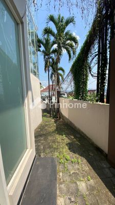 Sewa Rumah di Semarang Utara, Kota Semarang, 3 KM, 5 KT, LT 310m², LB 300m² - 5
