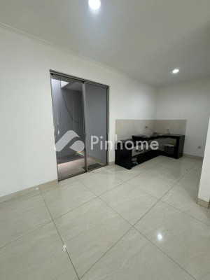 Rumah Dijual di Penjaringan, Kota Jakarta Utara, 3 KM, 3 KT, LT 90m², LB 160m² - 1