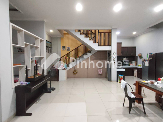 Rumah Dijual di Cengkareng, Kota Jakarta Barat, 3 KM, 4 KT, LT 135m², LB 180m² - 8