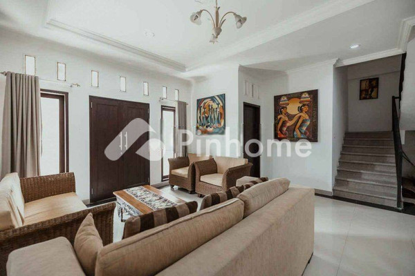 Sewa Rumah di Kuta Selatan, Kab. Badung, 3 KM, 4 KT, LT 150m², LB 200m² - 1