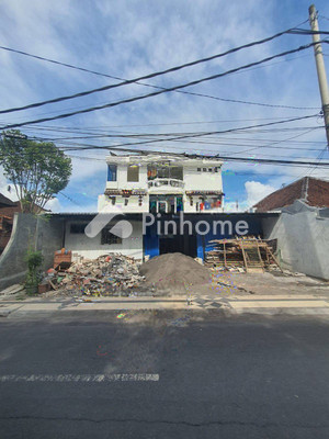 Ruko Dijual di Kuta, Kab. Badung, 4 KM, LT 235m², LB 300m²