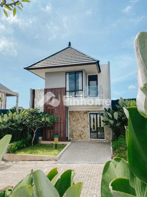 Rumah Dijual di Denpasar Timur, Kota Denpasar, 4 KM, 3 KT, LT 105m², LB 110m²