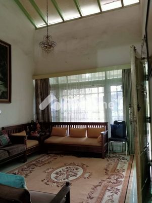 Rumah Dijual di Bandung Wetan, Kota Bandung, 3 KM, 6 KT, LT 189m², LB 210m² - 2