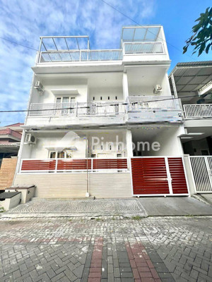 Rumah Dijual di Waru, Kab. Sidoarjo, 5 KM, 6 KT, LT 150m², LB 430m²