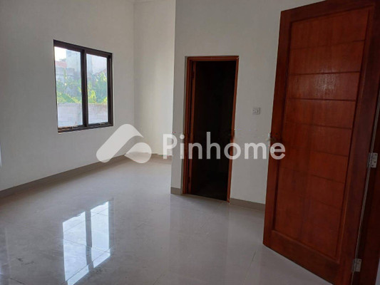 Rumah Dijual di Pamulang, Kota Tangerang Selatan, 2 KM, 3 KT, LT 94m², LB 110m² - 11