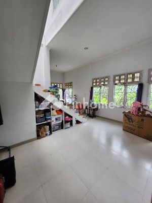 Rumah Dijual di Singkawang Barat, Kota Singkawang, 4 KM, 4 KT, LT 738m², LB 300m² - 3