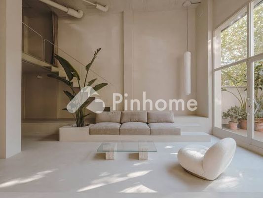 Rumah Dijual di Tebet, Kota Jakarta Selatan, 1 KM, 1 KT, LT 1m², LB 1m²