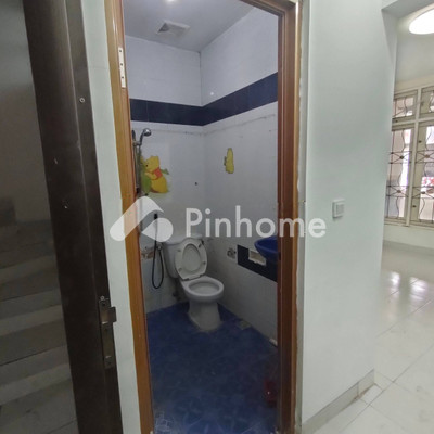 Rumah Dijual di Tangerang, Kota Tangerang, 2 KM, 2 KT, LT 90m², LB 130m² - 13