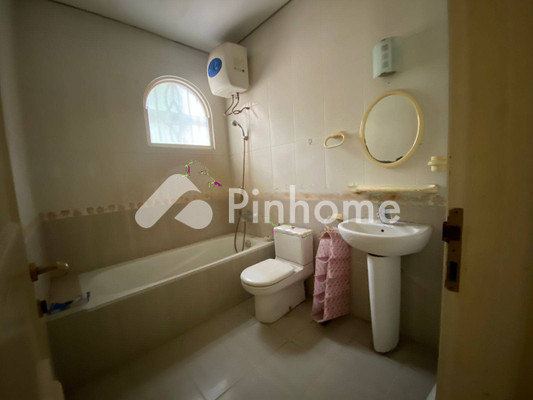 Rumah Dijual di Penjaringan, Kota Jakarta Utara, 3 KM, 3 KT, LT 144m², LB 118m² - 7