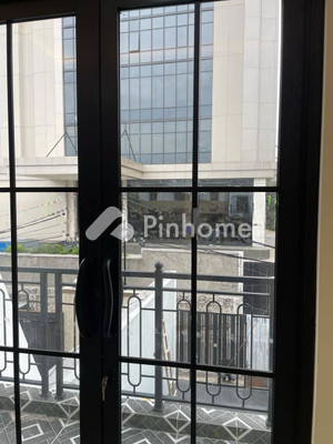 Rumah Dijual di Kebon Jeruk, Kota Jakarta Barat, 3 KM, 2 KT, LT 78m², LB 90m² - 10