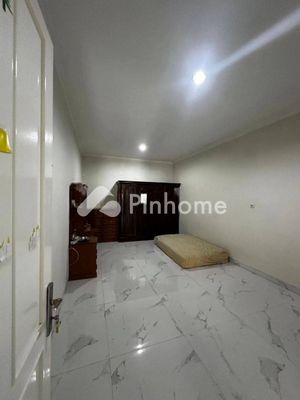 Rumah Dijual di Penjaringan, Kota Jakarta Utara, 2 KM, 3 KT, LT 200m², LB 300m² - 8