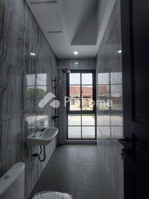 Rumah Dijual di Serpong Utara, Kota Tangerang Selatan, 3 KM, 2 KT, LT 100m², LB 124m² - 9