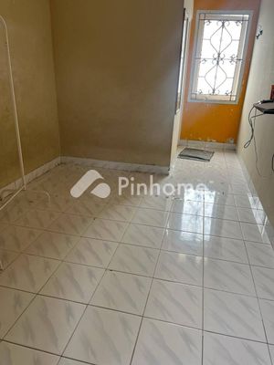 Rumah Dijual di Serpong, Kota Tangerang, 3 KM, 4 KT, LT 158m², LB 150m² - 4