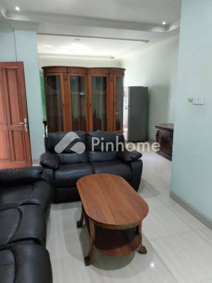 Sewa Rumah di Denpasar Selatan, Kota Denpasar, 3 KM, 4 KT, LT 200m², LB 300m² - 3