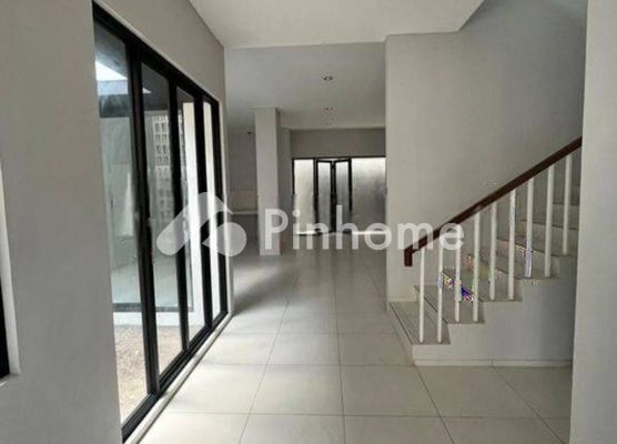 Sewa Apartemen di Kebon Jeruk, Kota Jakarta Barat, 1 KM, 2 KT, LB 45m² - 1