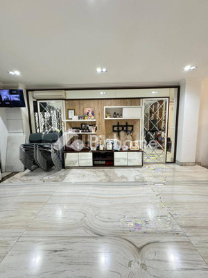 Rumah Dijual di Penjaringan, Kota Jakarta Utara, 4 KM, 4 KT, LT 240m², LB 600m² - 8